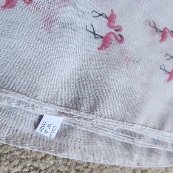 New gauzy flamingo bird scarf - Picture 4 of 5